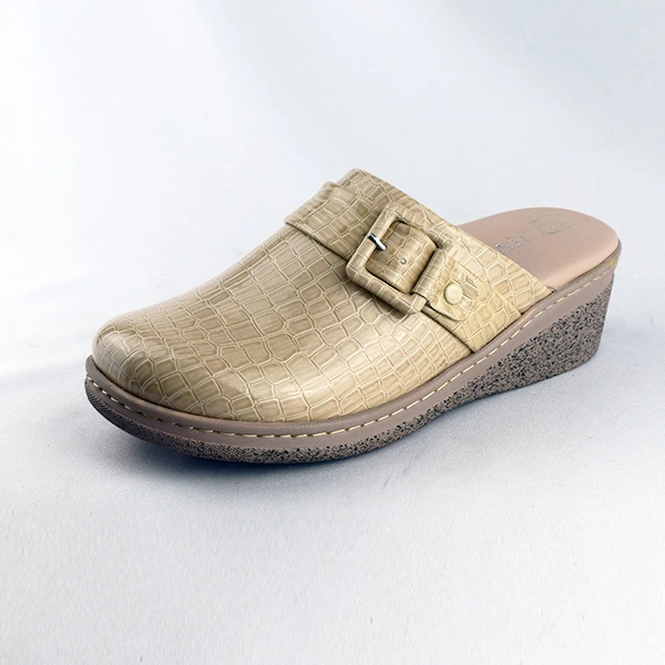 Sabot pour femme compense 080 beige verni ..... miniature